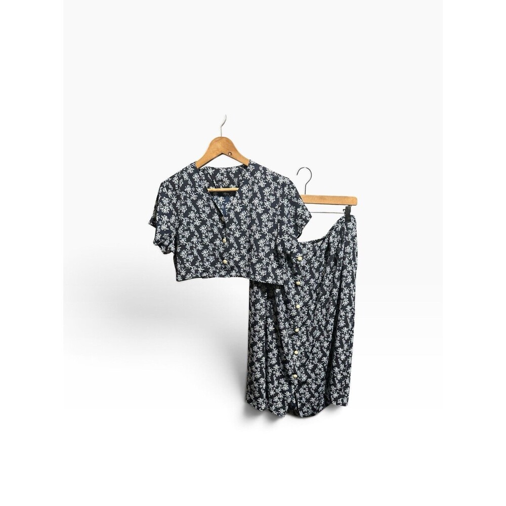 Reworked Vintage 2 Piece Set Womens Small Ditsy Floral Crop Blouse & Long Skirt